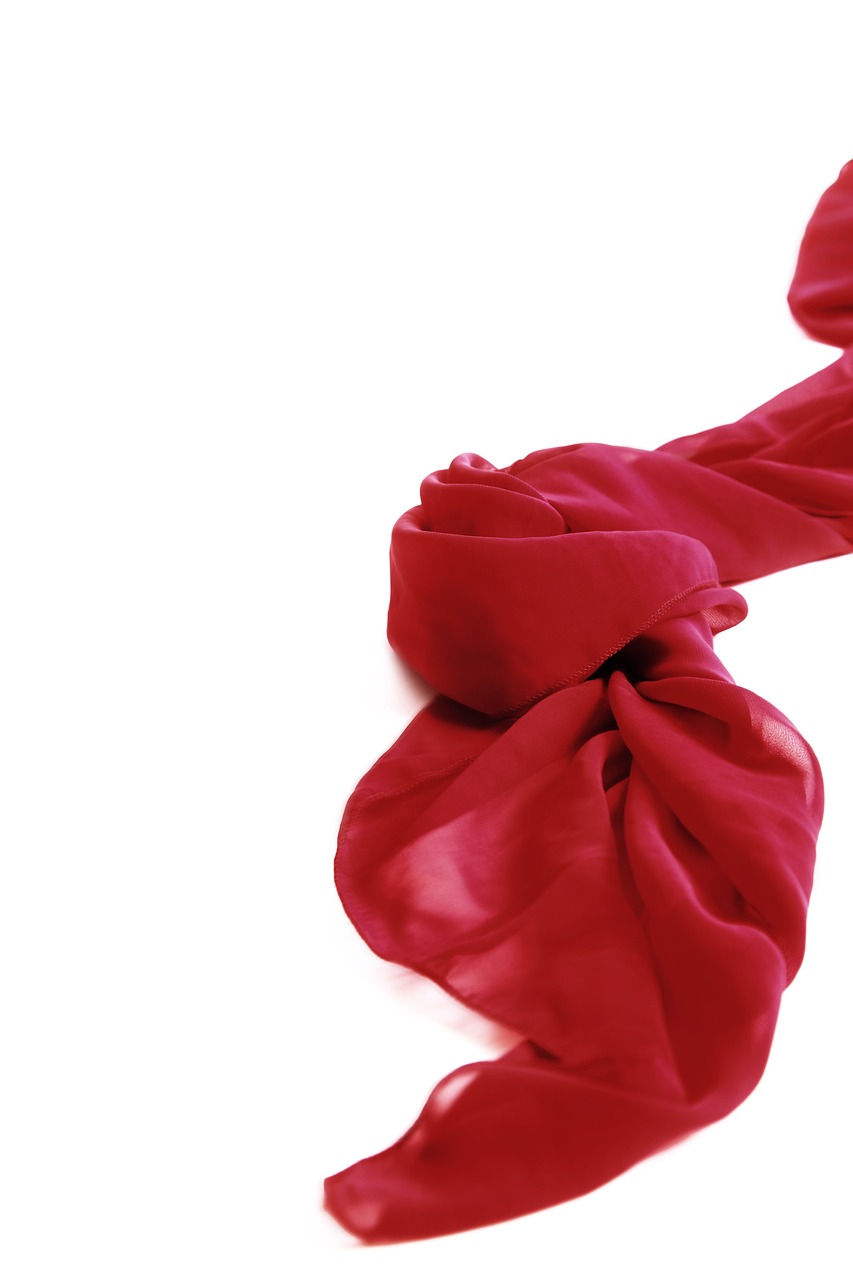 red, silk, scarf-4646367.jpg