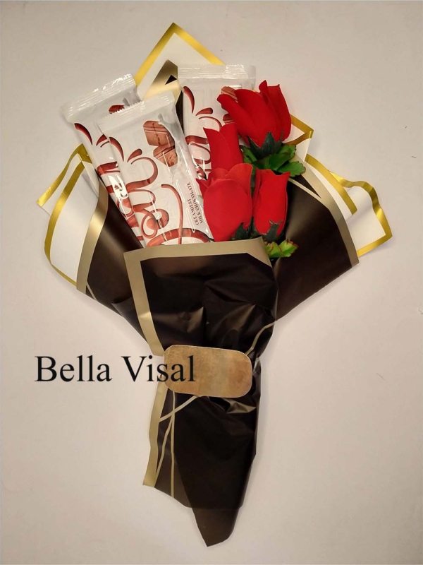 Red flower Bouquet with Chocolate (3 large-sized)